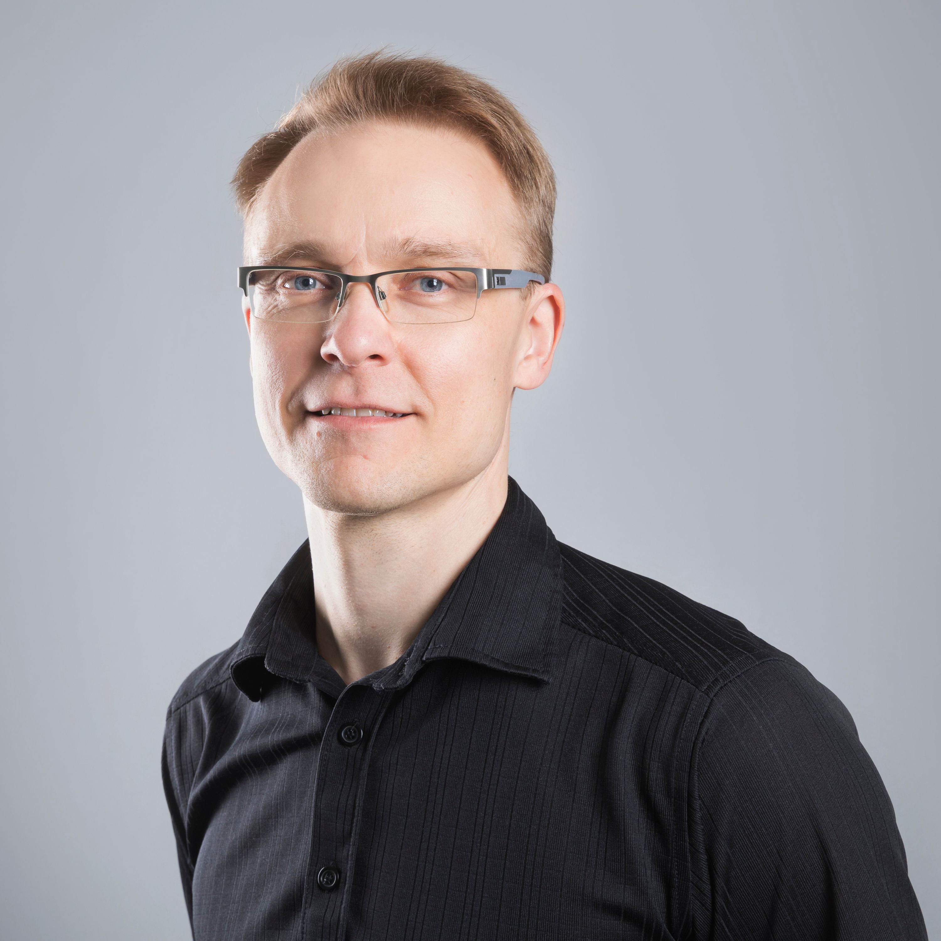Pasi Sinisalo, joka on hyvä fysioterapeutti, joka on työssään analyyttinen ja pitää ongelmanratkaisusta.